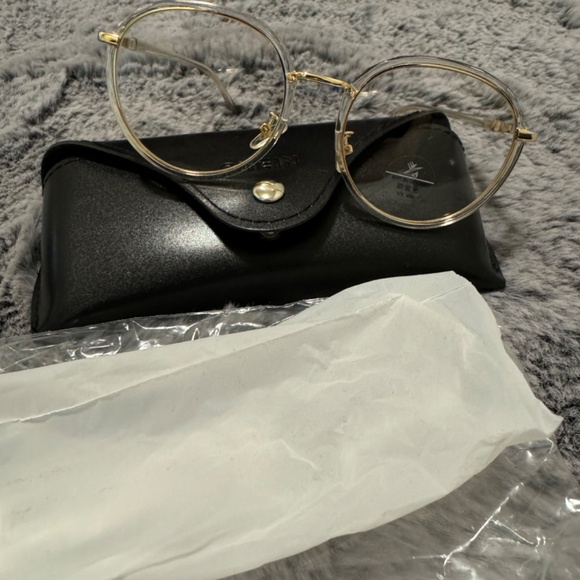 Fashion Eyeglasses - Picture 2 of 5